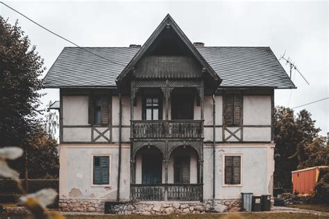 sonhar com casa velha|sonhar com casa escura.